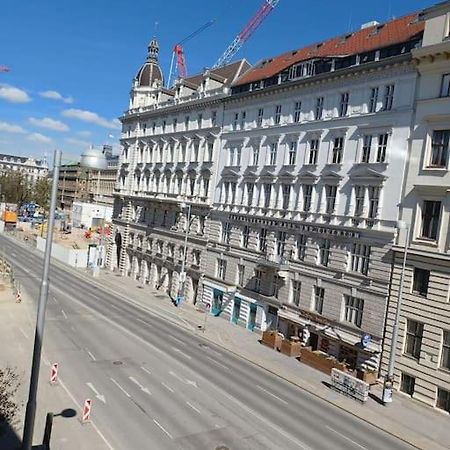 Sehr Zentral Gelegen Appartement Wenen Buitenkant foto